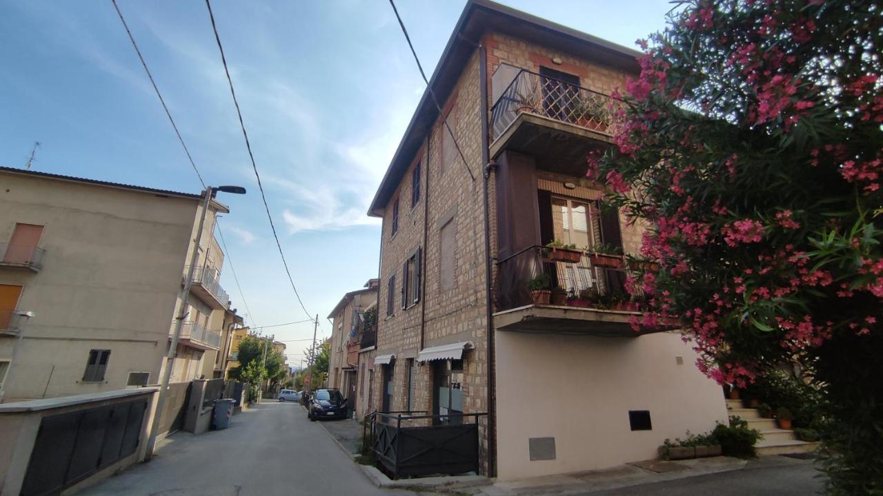 Appartamento Via Ponchielli Perugia Buitenkant foto