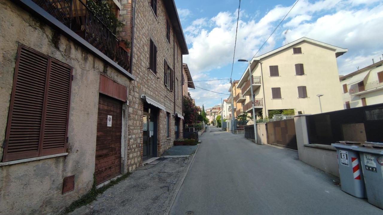 Appartamento Via Ponchielli Perugia Buitenkant foto